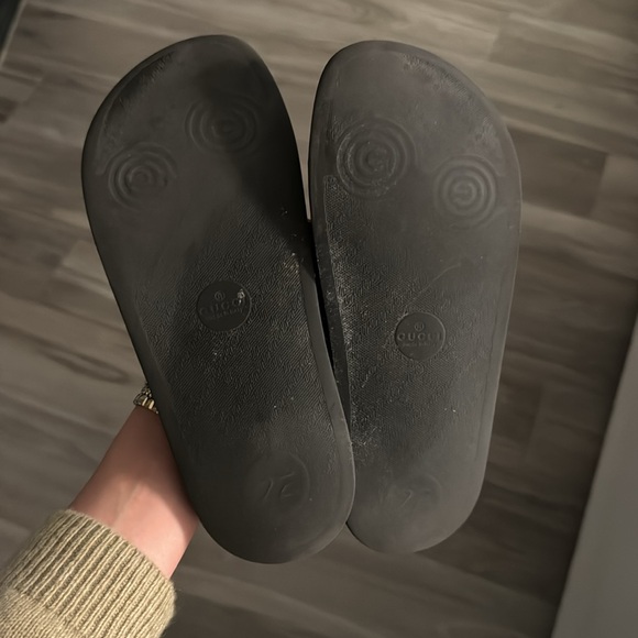 Authentic Red GG Gucci rubber slides size 38 - Picture 6 of 7